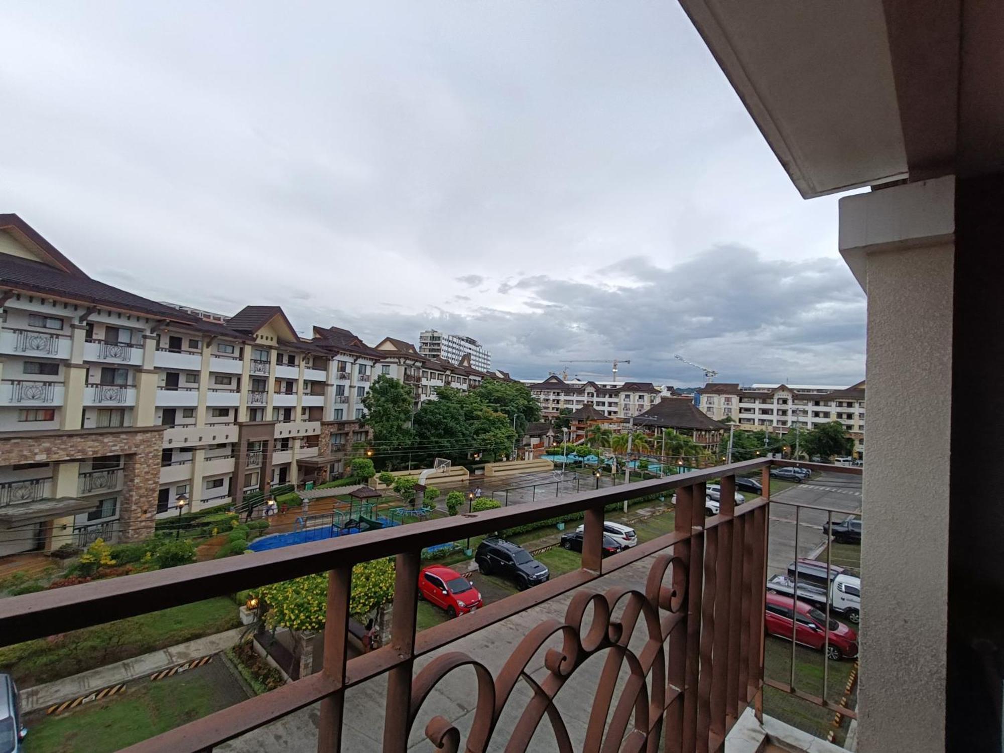 1Bedroom One Oasis Condo Fullyfurnished Davao City Kültér fotó